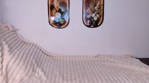 love bella  online show from April 2026 12:08:02 AM