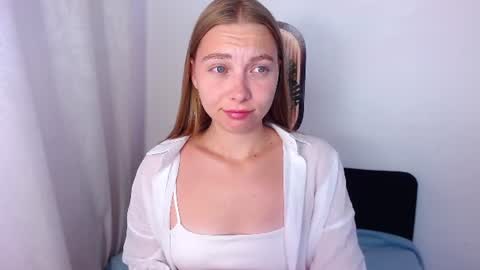 love bella  online show from July 2026 12:24:01 AM