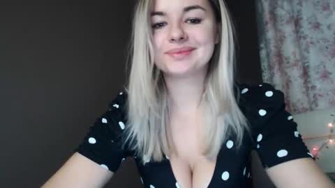 Megane online show from December 2025 07:58:01 AM