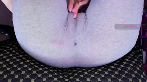 Kira online show from November 2025 10:04:01 AM