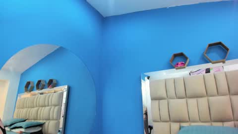 Snapshot of love_melany0 chatting on February 2026 01:15:01 PM Melany online show from February 2026 01:15:01 PM