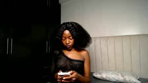 Miah online show from May 2026 02:05:01 PM