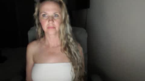 LoVe On  online show from April 2026 10:06:01 AM