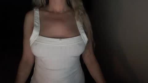 LoVe On  online show from May 2026 10:11:02 AM