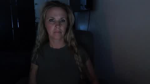 LoVe On  online show from May 2026 01:44:02 AM