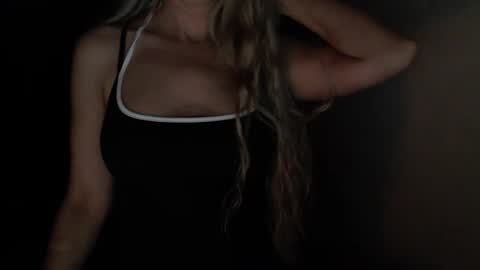 LoVe On  online show from May 2026 10:12:01 AM