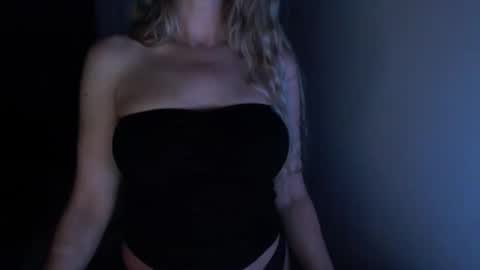 LoVe On  online show from June 2026 10:52:01 AM