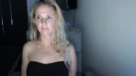 LoVe On  online show from June 2026 02:01:01 AM