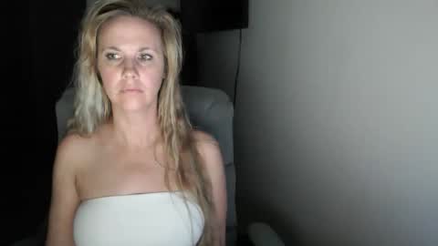LoVe On  online show from June 2026 10:38:01 AM