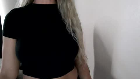 LoVe On  online show from June 2026 02:34:01 PM