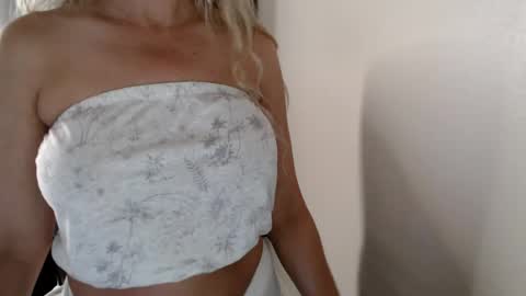 LoVe On  online show from July 2026 01:04:02 PM