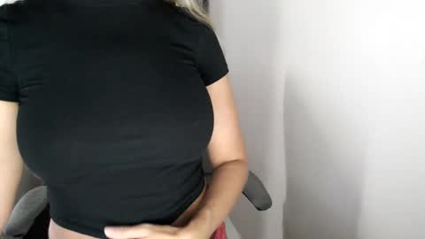 LoVe On  online show from July 2026 02:41:01 PM