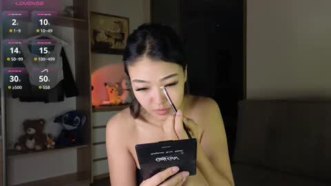 Snapshot of love_peace_here chatting on October 2025 01:38:01 AM hi its me online show from October 2025 01:38:01 AM