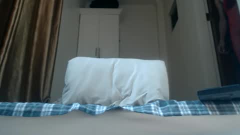 Snapshot of love_to_cum_4u chatting on June 2026 06:52:02 AM Trisha online show from June 2026 06:52:02 AM
