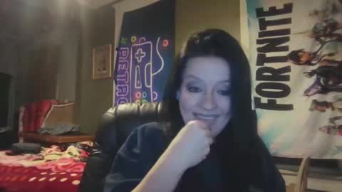 Snapshot of loveashlii chatting on May 2026 06:09:02 AM loveashlii online show from May 2026 06:09:02 AM