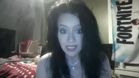 Snapshot of loveashlii chatting on June 2026 04:17:02 AM loveashlii online show from June 2026 04:17:02 AM