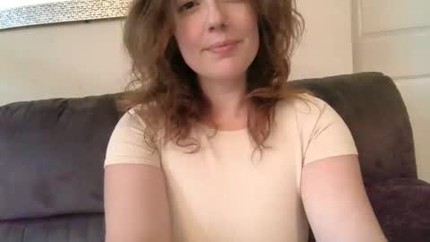 Connie Rae online show from November 2025 03:49:02 AM