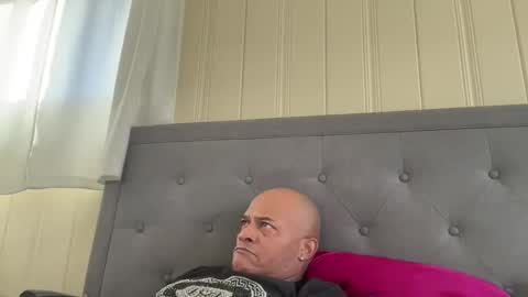 loved19 online show from November 2025 09:25:02 PM