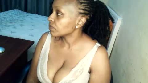 loveedee4 online show from June 2026 10:19:02 PM