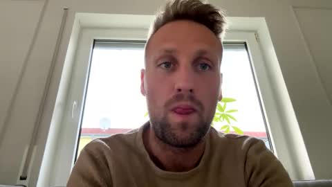 Snapshot of lovefuesse chatting on October 2025 03:29:02 PM lovefuesse online show from October 2025 03:29:02 PM