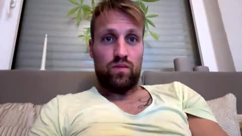 Snapshot of lovefuesse chatting on November 2025 09:04:01 PM lovefuesse online show from November 2025 09:04:01 PM