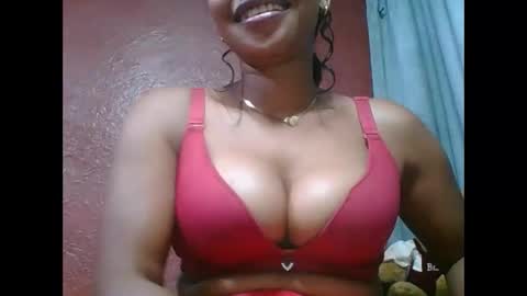 loveinlife750427 online show from October 2025 05:32:02 AM