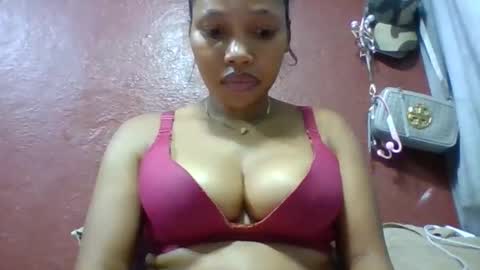 loveinlife750427 online show from May 2026 06:24:02 PM