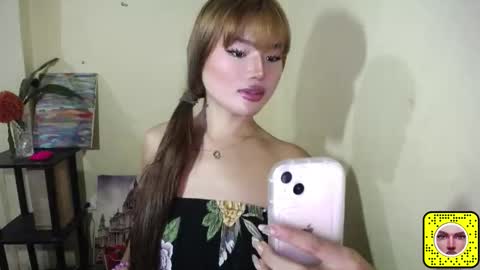 Snapshot of lovelily_xoxo chatting on February 2026 01:10:01 PM lovelily_xoxo online show from February 2026 01:10:01 PM