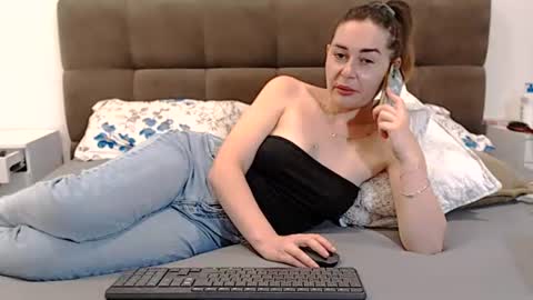 lovellykitty online show from July 2026 10:21:02 AM