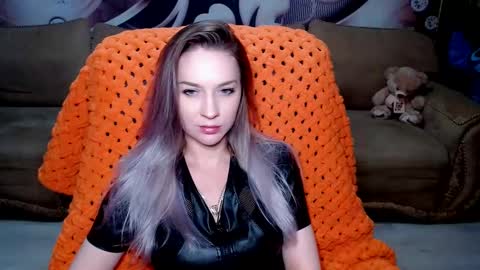 Snapshot of lovellymalina chatting on December 2024 02:59:02 PM private open online show from December 2024 02:59:02 PM