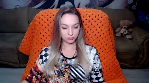 Snapshot of lovellymalina chatting on January 2025 02:58:01 PM private open online show from January 2025 02:58:01 PM