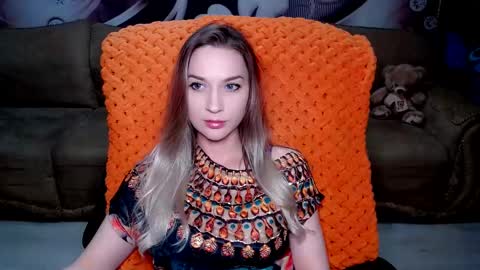 Snapshot of lovellymalina chatting on January 2025 04:41:01 PM private open online show from January 2025 04:41:01 PM
