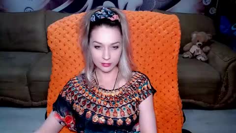 Snapshot of lovellymalina chatting on February 2025 04:17:02 PM private open online show from February 2025 04:17:02 PM