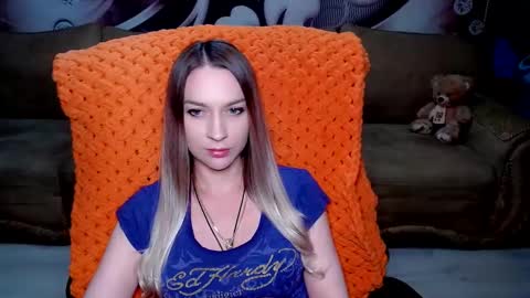 Snapshot of lovellymalina chatting on February 2025 07:08:02 PM private open online show from February 2025 07:08:02 PM