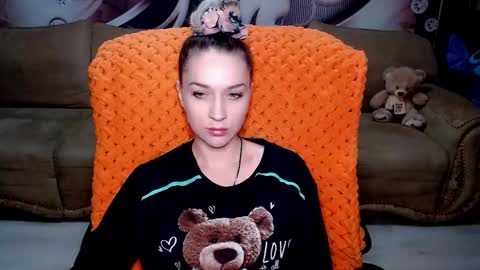 Snapshot of lovellymalina chatting on February 2025 02:25:01 PM private open online show from February 2025 02:25:01 PM