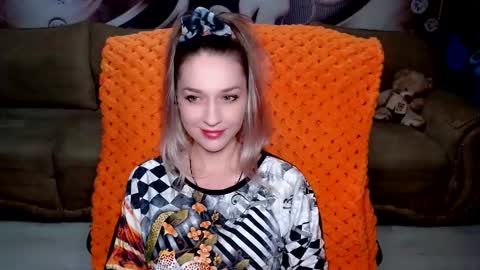Snapshot of lovellymalina chatting on March 2025 02:43:02 PM private open online show from March 2025 02:43:02 PM