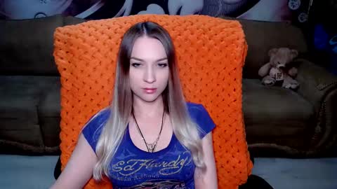 Snapshot of lovellymalina chatting on March 2025 09:06:02 AM private open online show from March 2025 09:06:02 AM