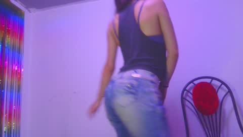 Snapshot of lovely_akira_xwx chatting on December 2024 05:09:02 AM Tami online show from December 2024 05:09:02 AM