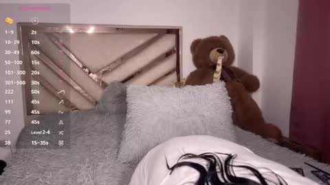 Allyson 3 online show from March 2026 12:14:01 AM