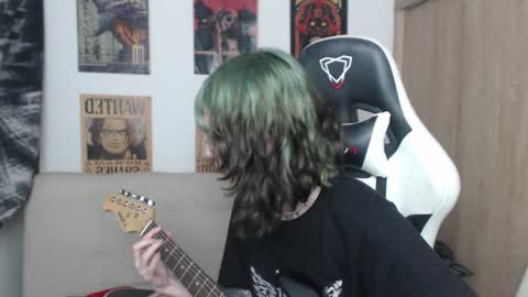 Cassie online show from January 2025 01:32:01 AM