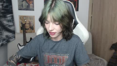 Cassie online show from January 2025 10:22:01 PM