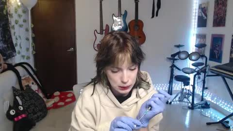 Cassie online show from November 2025 01:08:01 AM