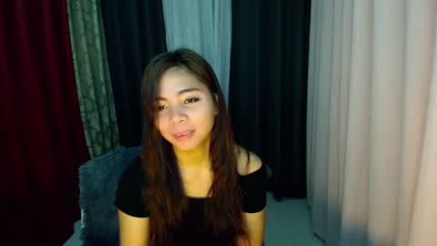 Snapshot of lovely_cummerx chatting on December 2024 12:54:01 AM JAM online show from December 2024 12:54:01 AM