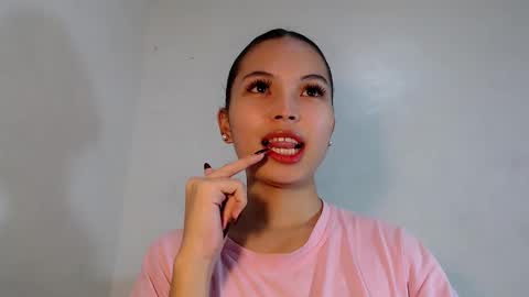 Snapshot of lovely_darlingx chatting on September 2025 04:06:01 AM Precious . online show from September 2025 04:06:01 AM