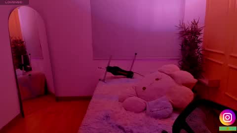 Emma online show from May 2026 01:30:01 PM