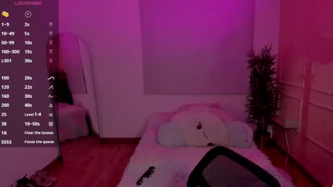 Emma online show from May 2026 02:40:02 AM