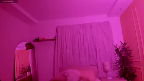 Emma online show from July 2026 01:06:02 PM