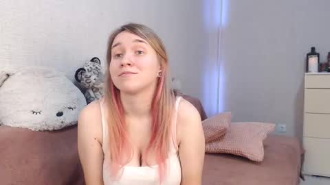 Lovely Hayley online show from November 2025 10:31:02 PM