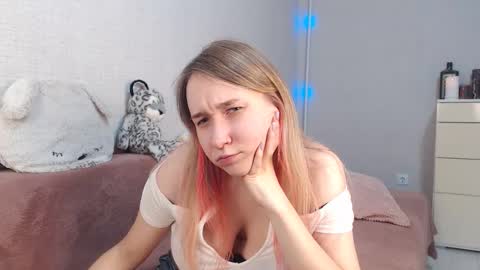 Lovely Hayley online show from November 2025 10:10:01 PM