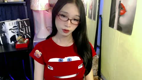 lovely_jasleen online show from June 2026 02:40:02 PM